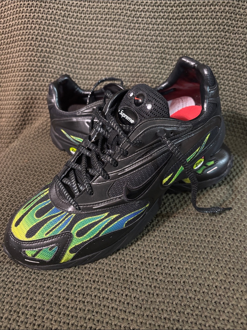 Supreme x Nike Zoom Streak Spectrum Plus size 12 AQ1279-001